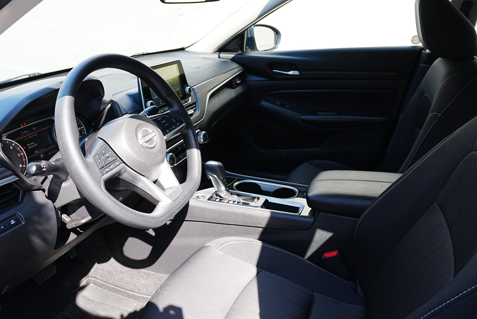 2024 Nissan Altima SV photo 7