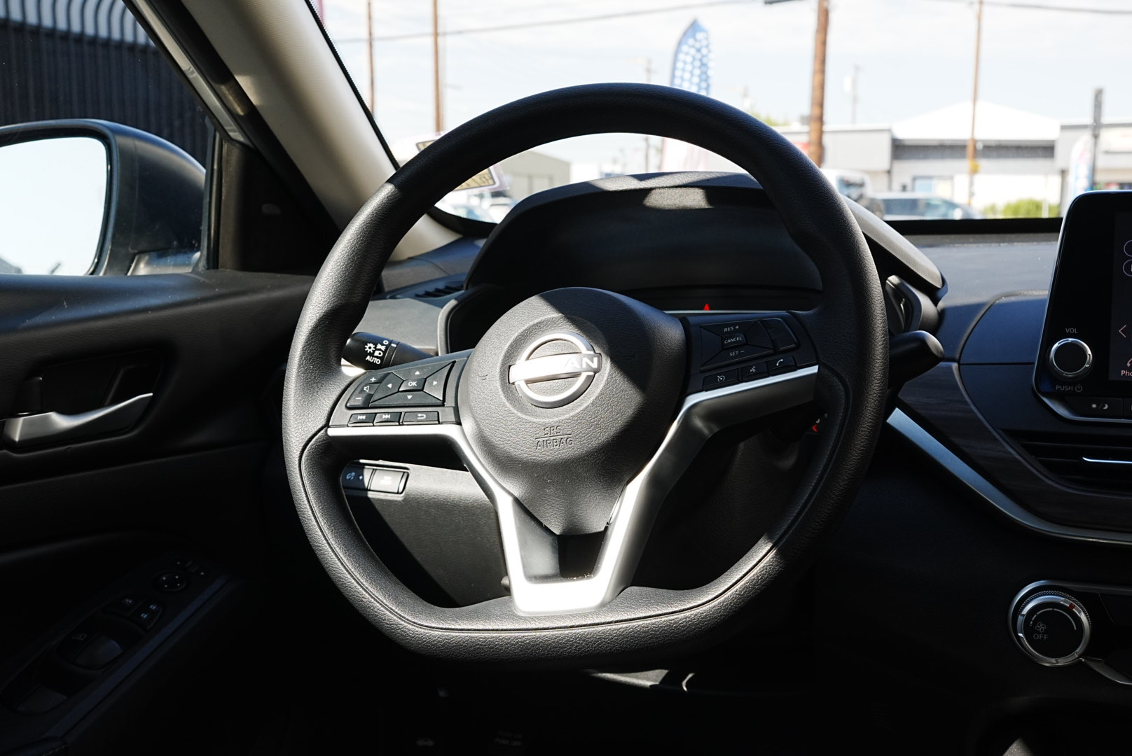 2024 Nissan Altima SV photo 13