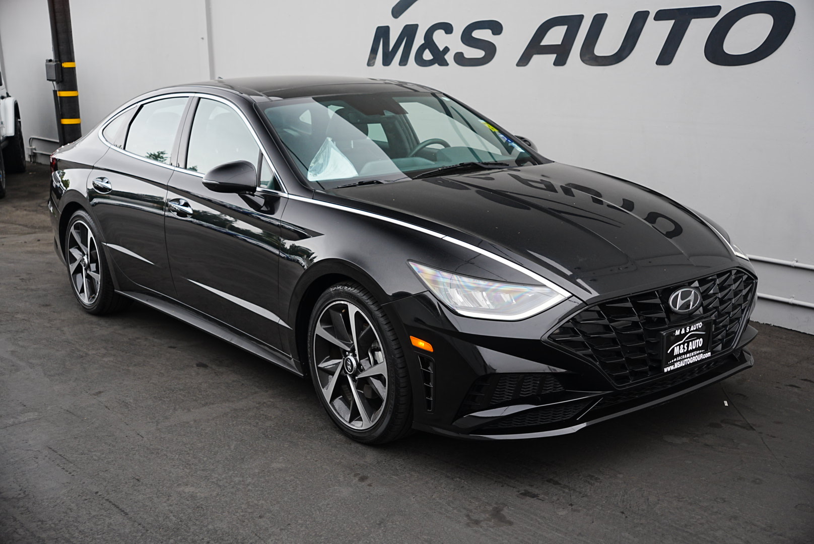2023 Hyundai Sonata SEL Plus photo 3