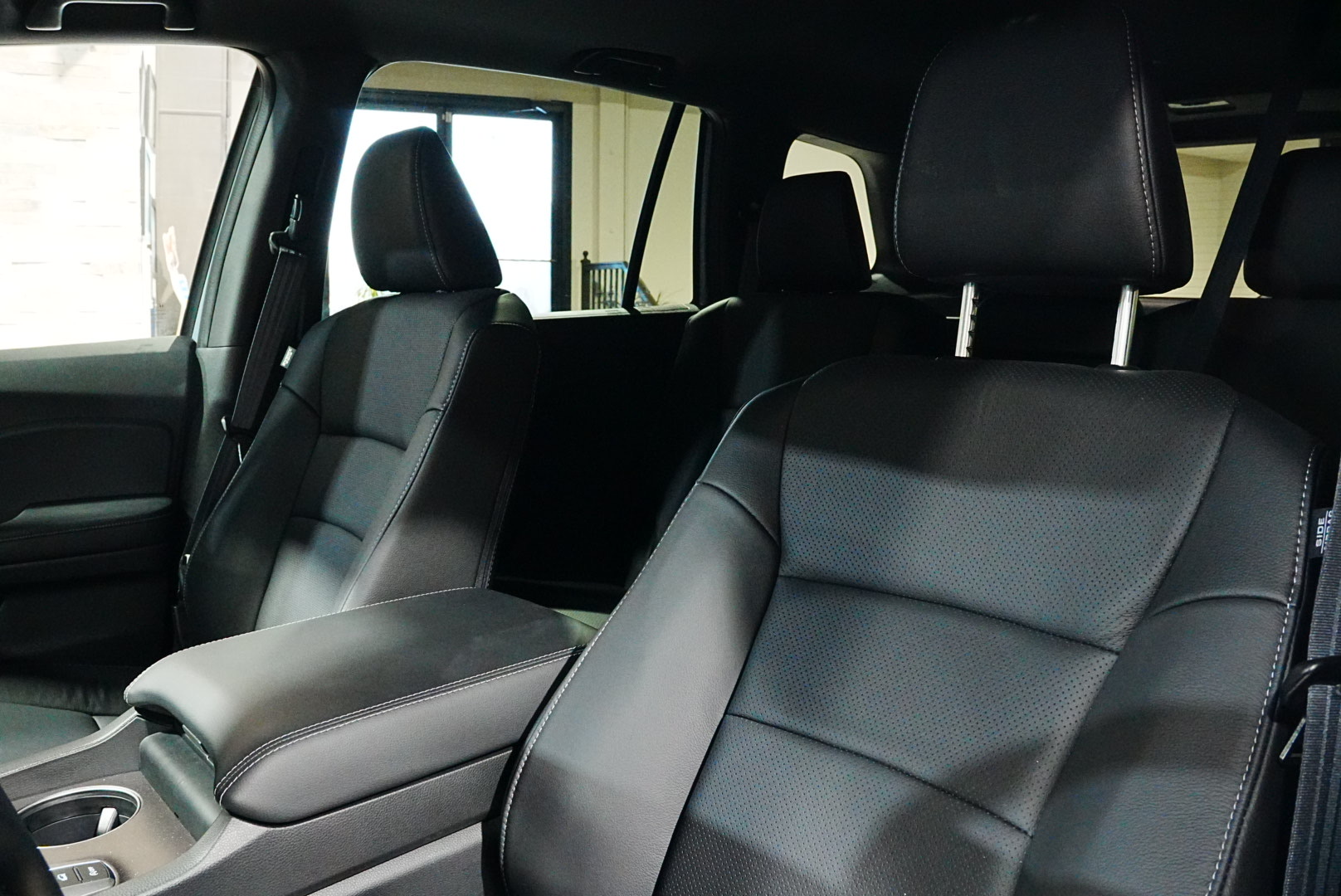 2025 Honda Passport EX-L photo 9