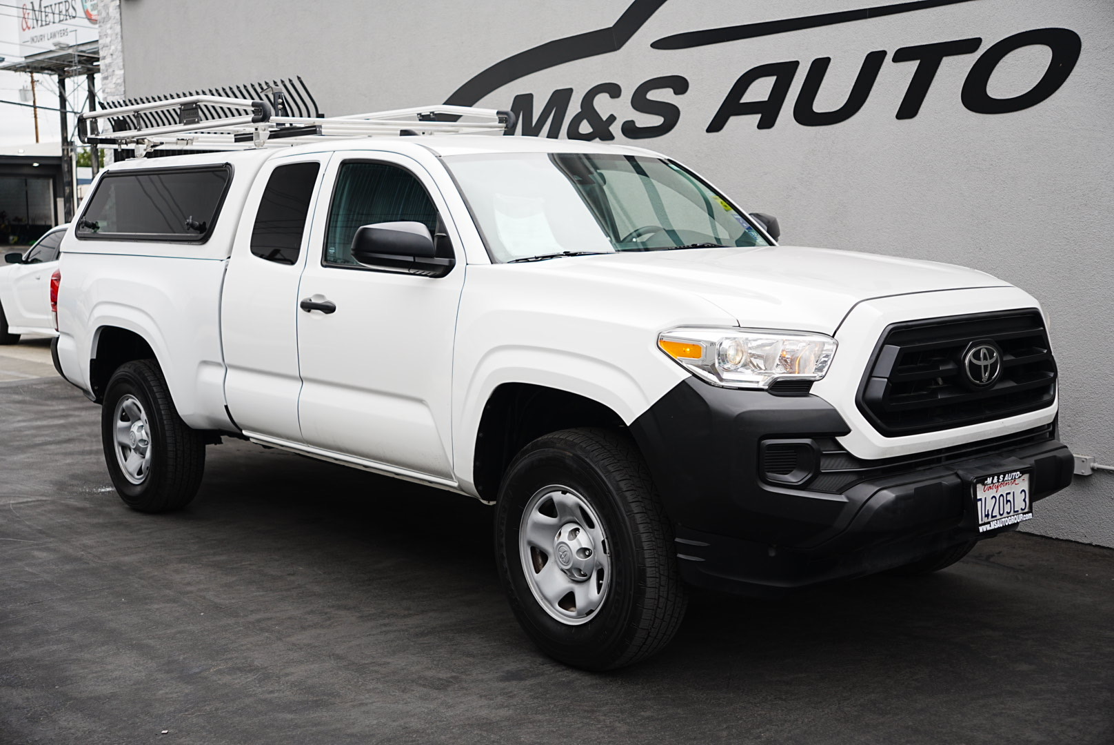 2022 Toyota Tacoma SR photo 3