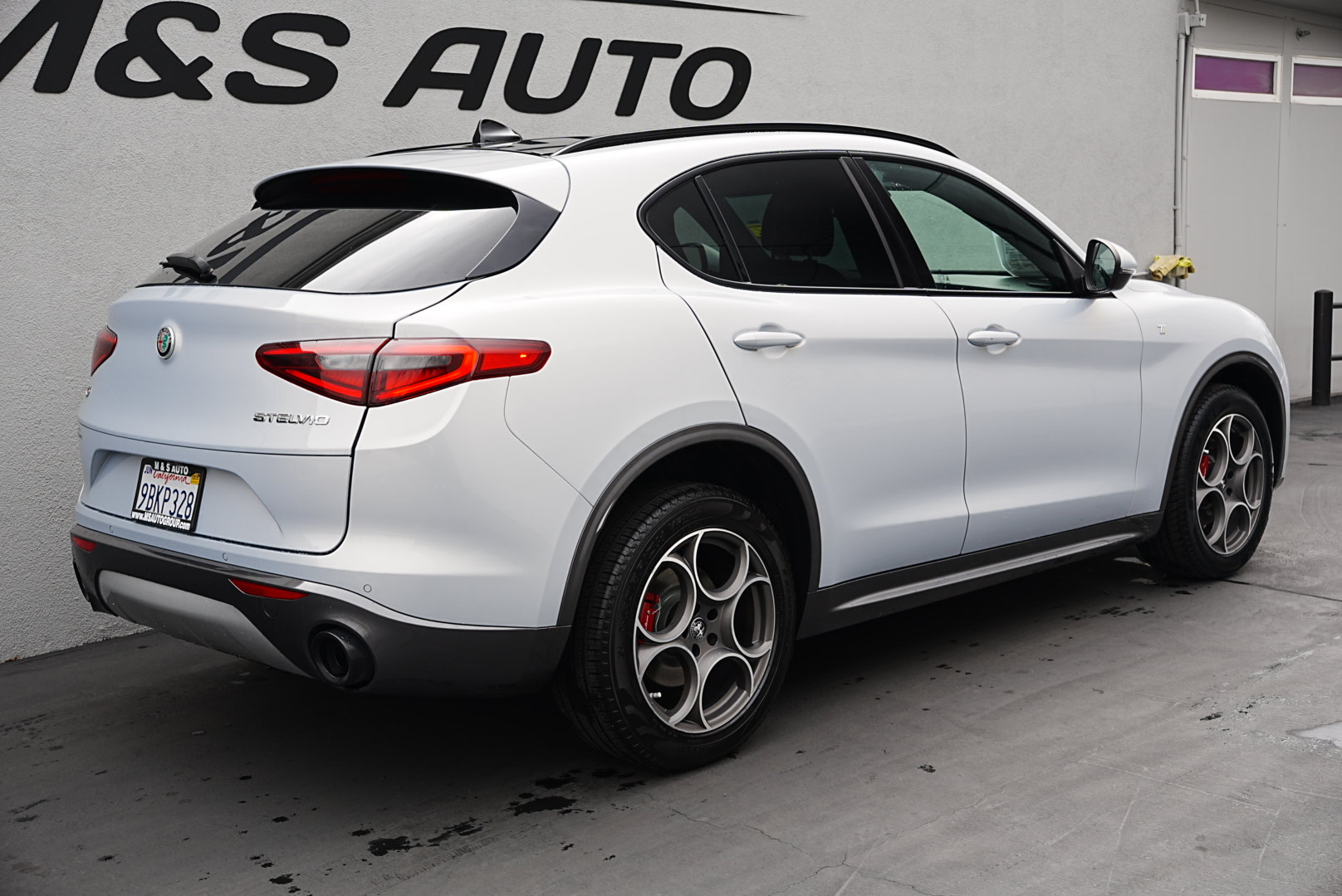 2022 Alfa Romeo Stelvio Ti photo 4
