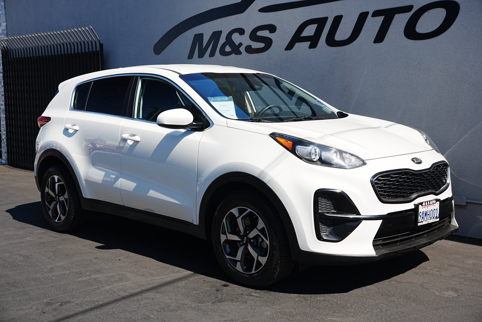 2020 Kia Sportage LX photo 3