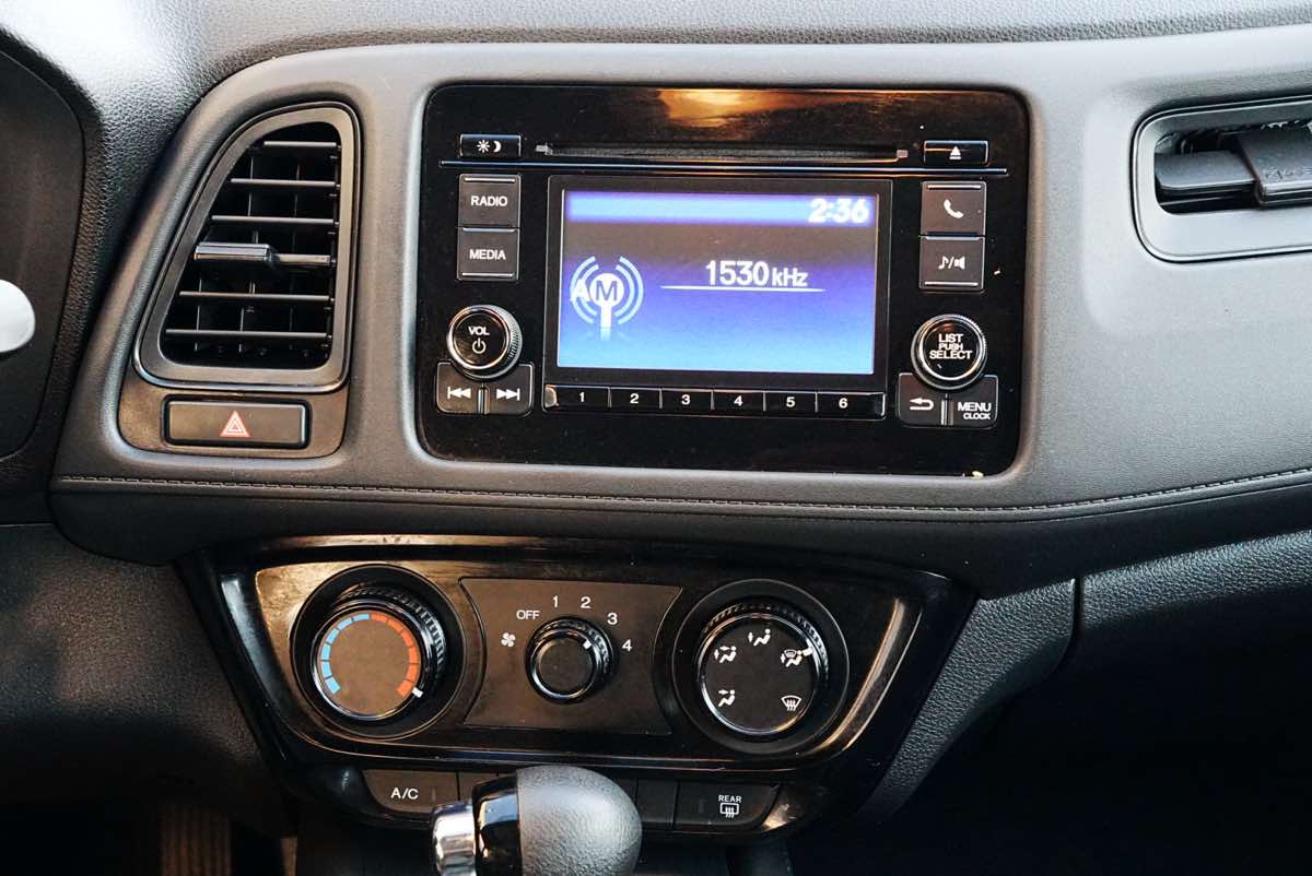 2022 Honda HR-V LX photo 16
