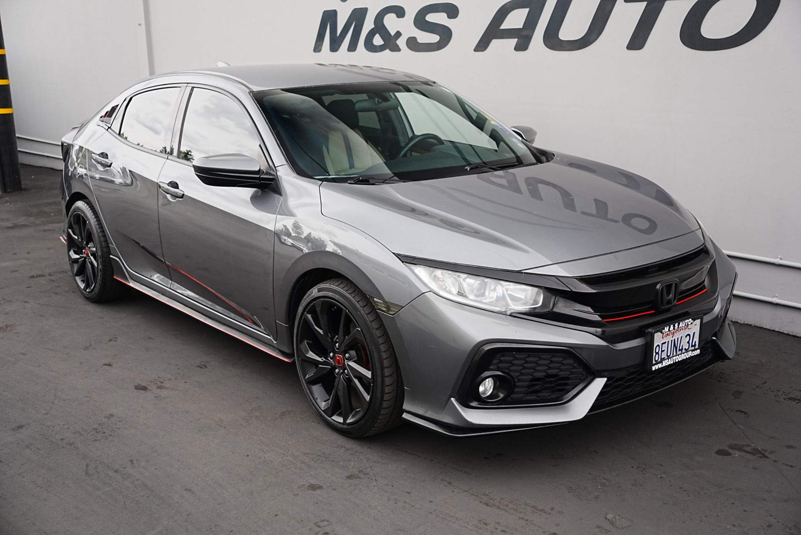 2018 Honda Civic Hatchback Sport photo 2