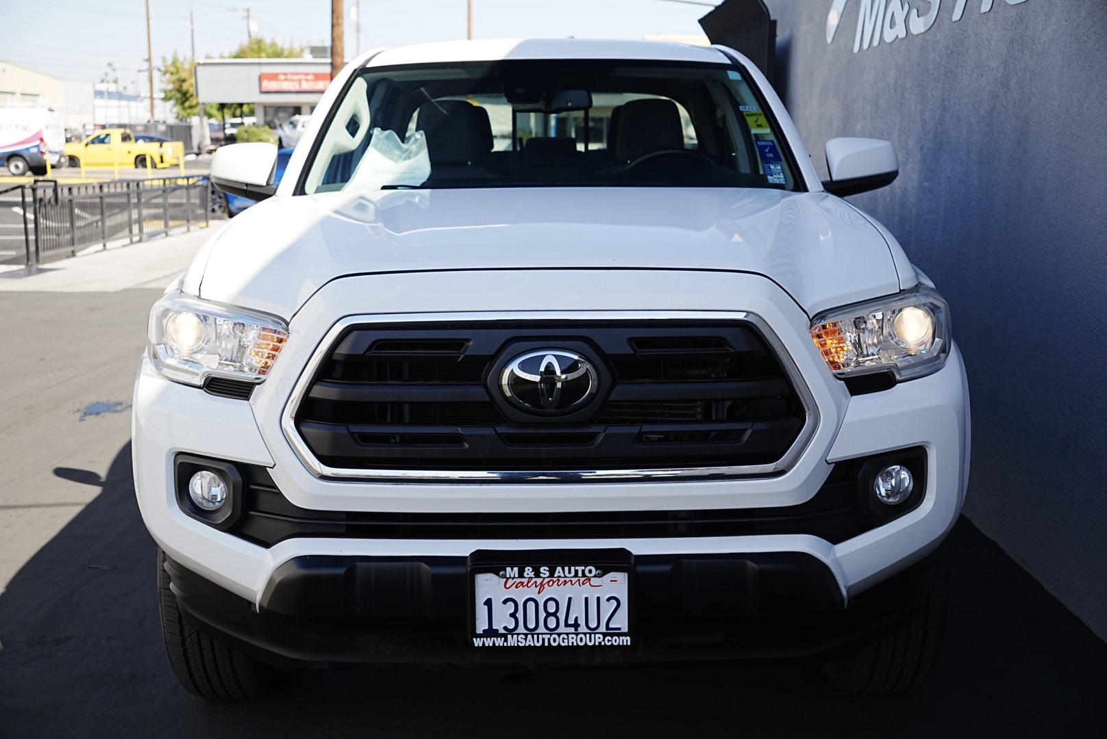 2019 Toyota Tacoma SR5 Double Cab V6 photo 2