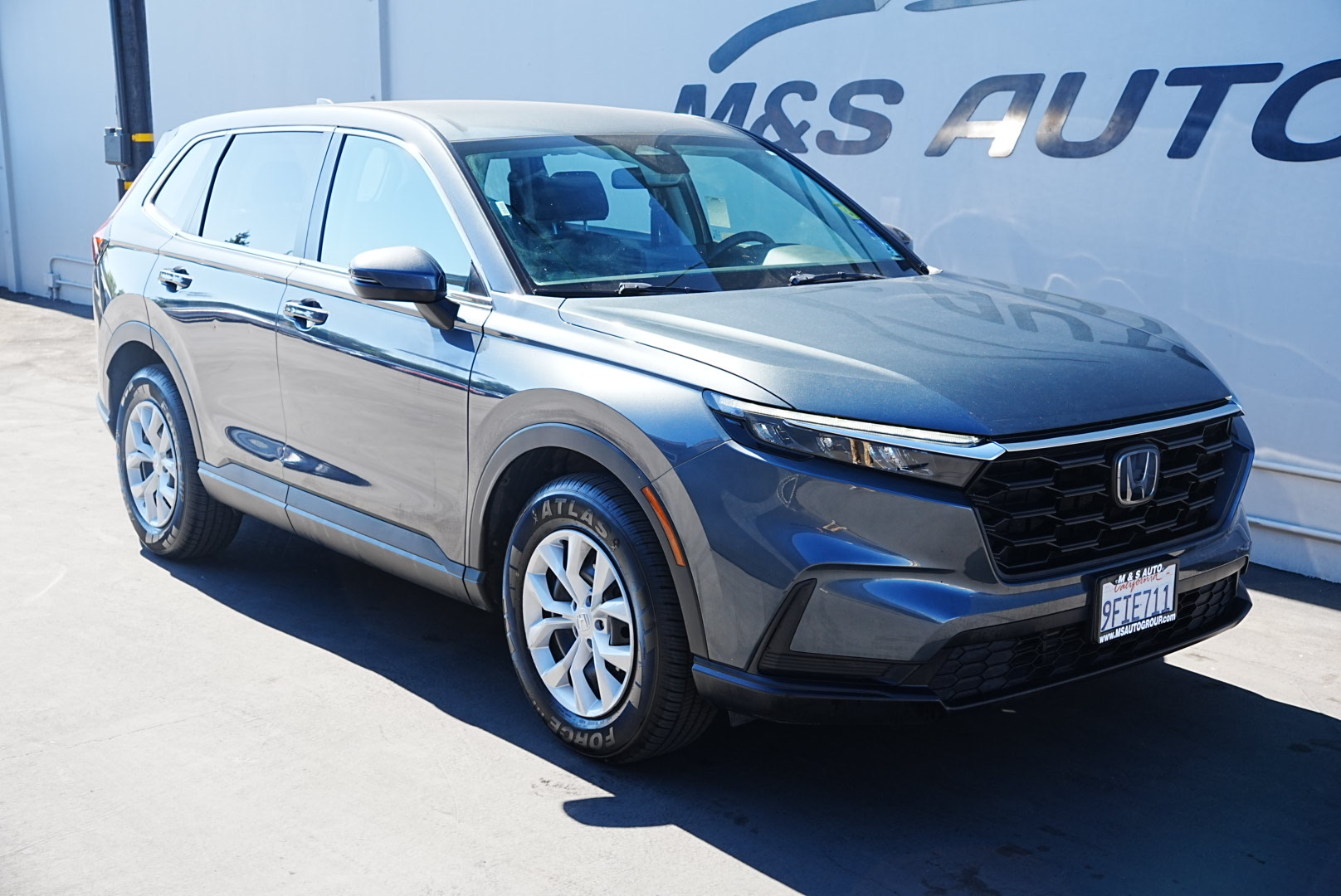 2023 Honda CR-V LX photo 2