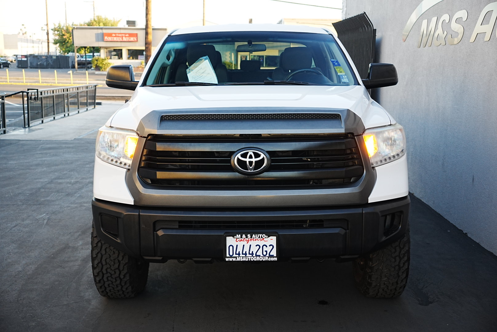 2017 Toyota Tundra SR photo 2
