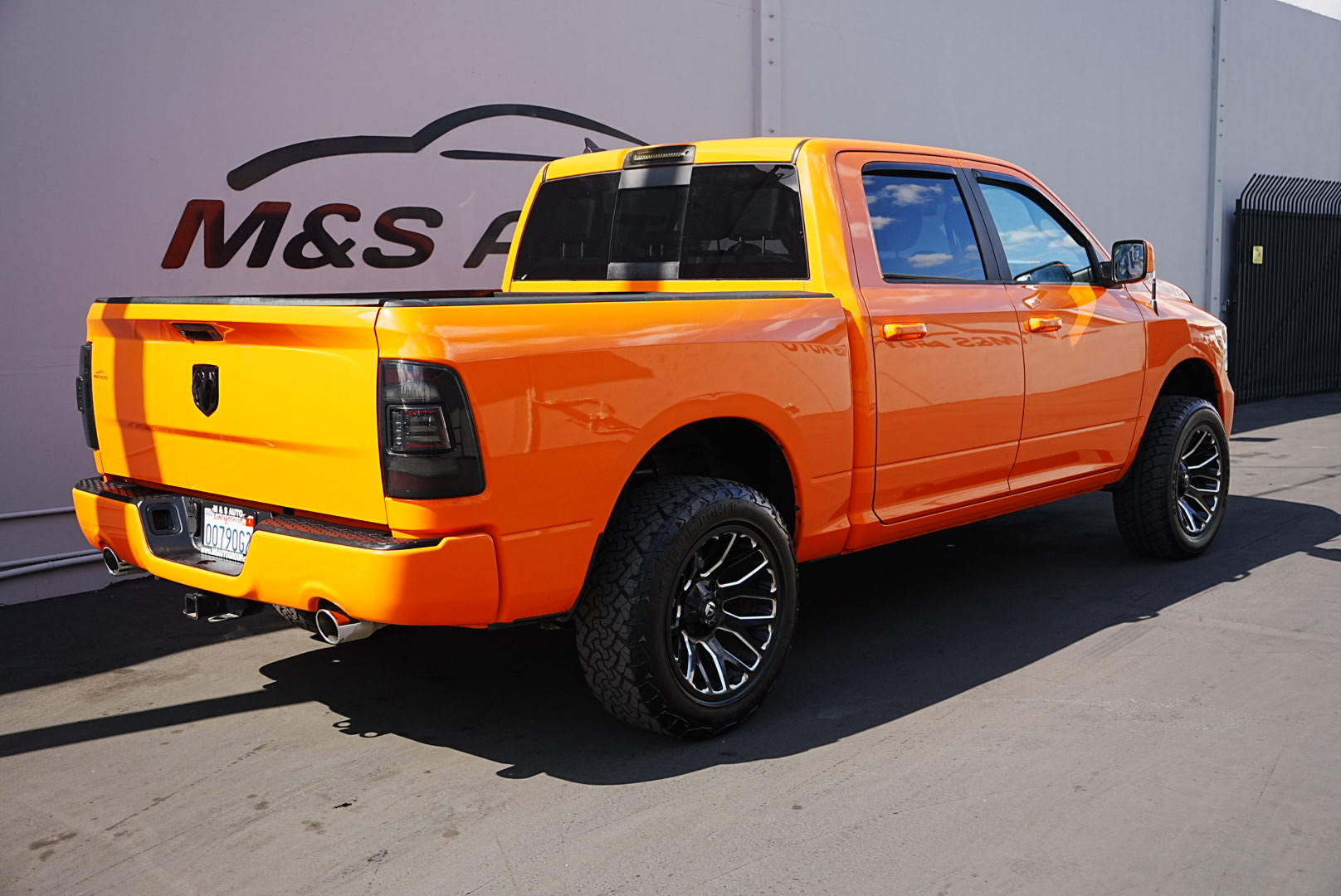 2017 Ram 1500 Sport photo 4