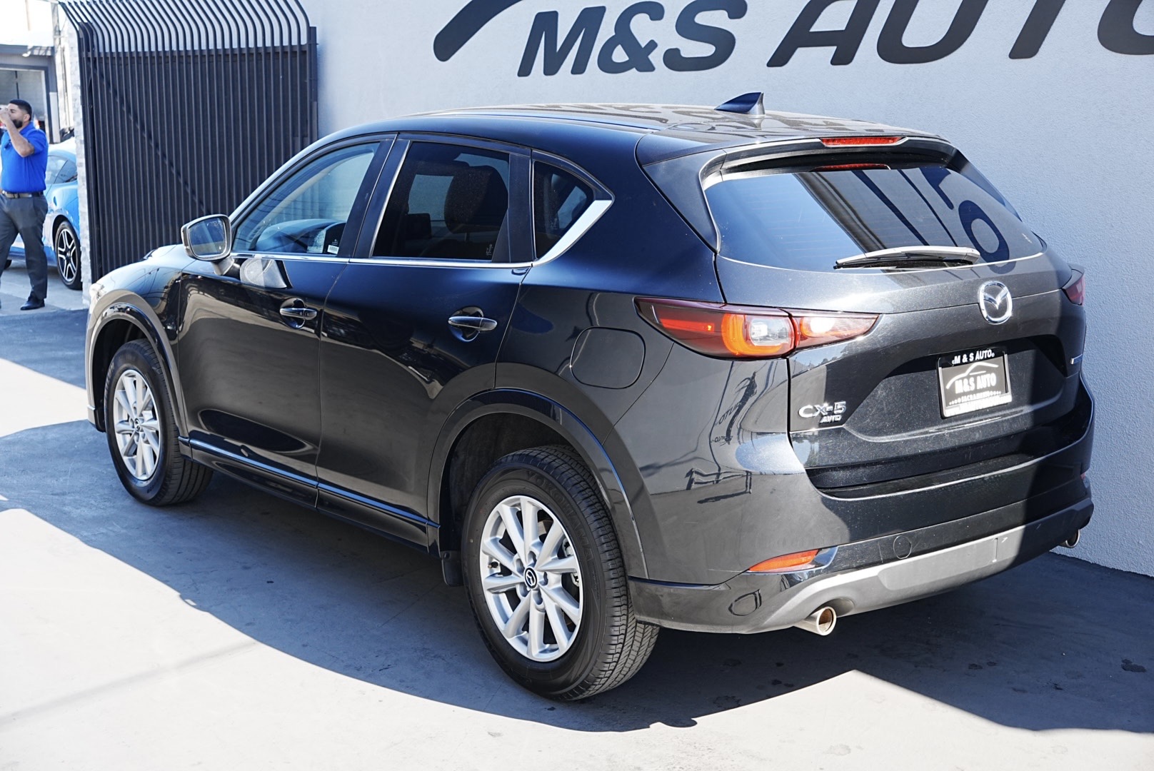 2024 Mazda CX-5 2.5 Select photo 4