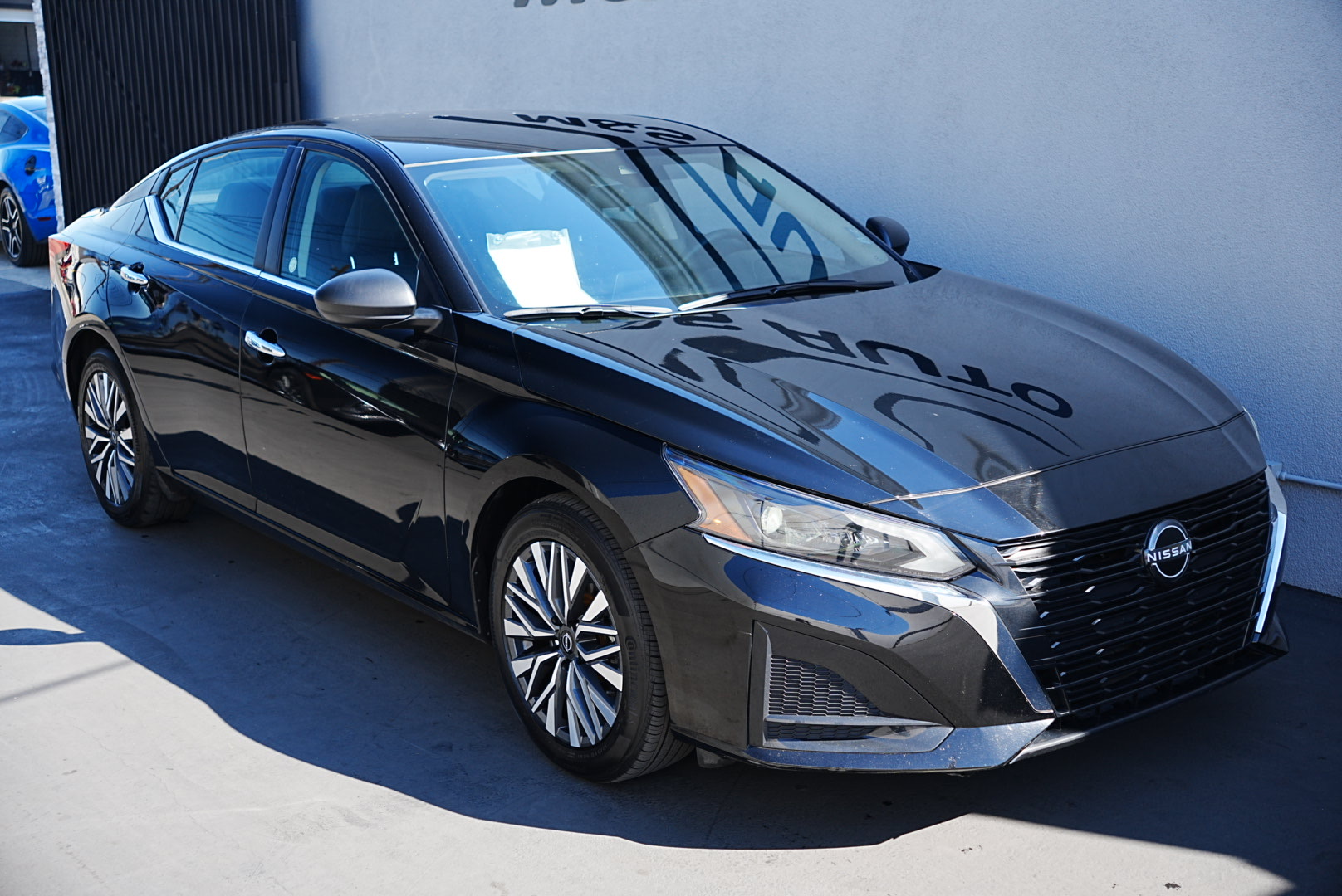 2024 Nissan Altima 2.5 SV photo 3
