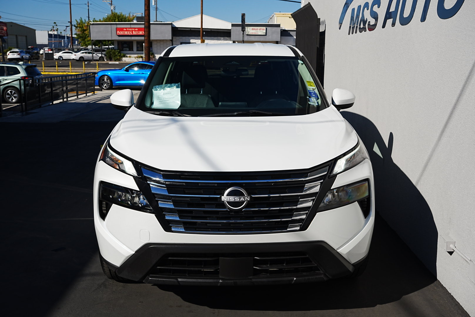 2024 Nissan Rogue SV photo 2