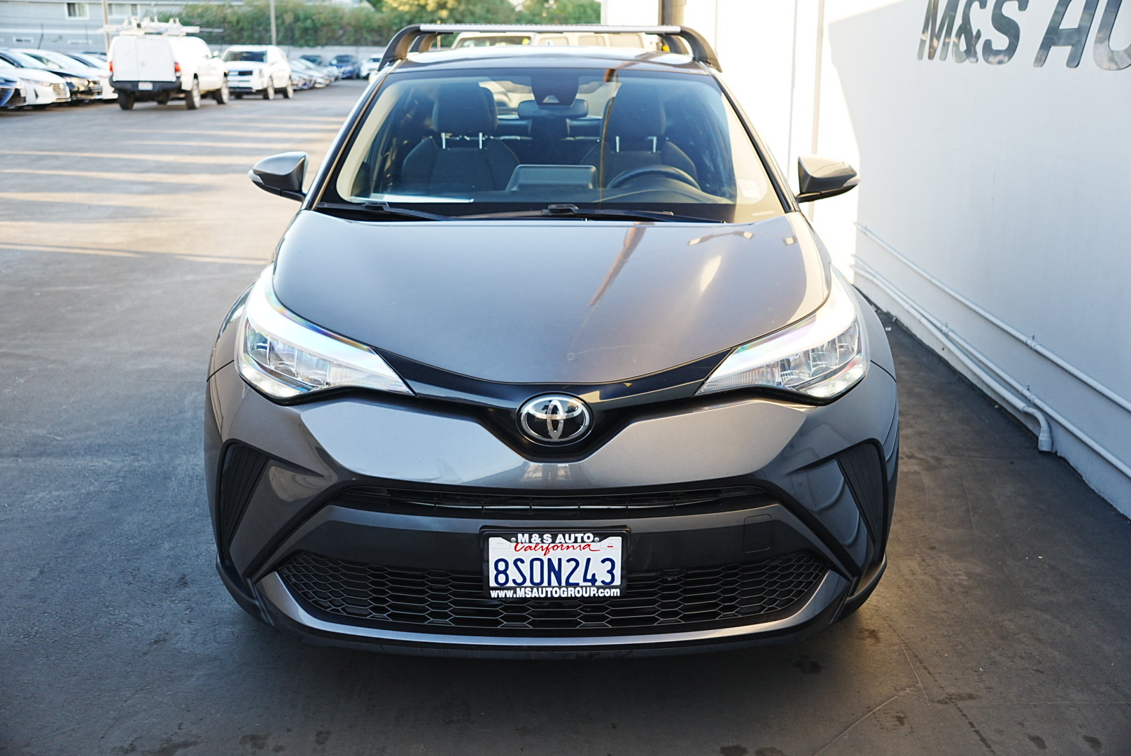 2020 Toyota C-HR LE photo 2