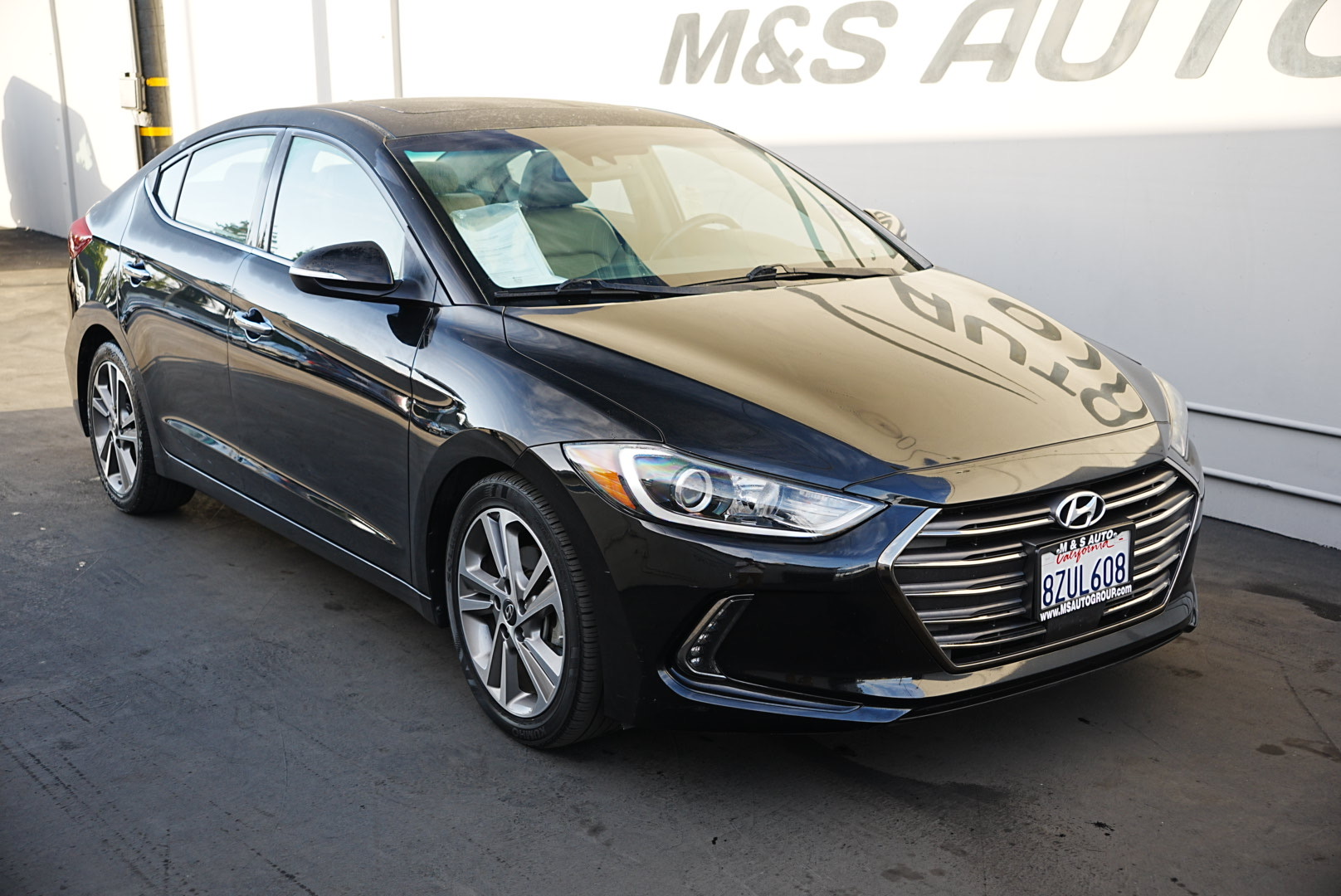 2017 Hyundai Elantra Limited photo 3