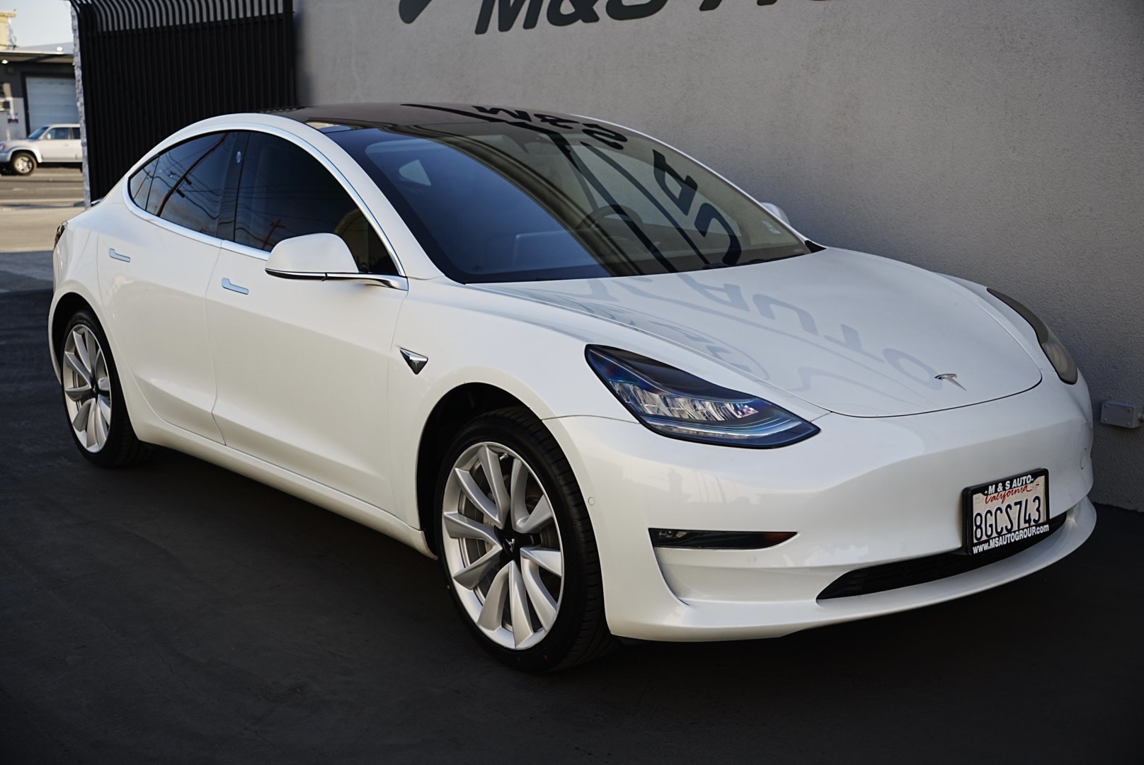 2018 Tesla Model 3 Long Range photo 3
