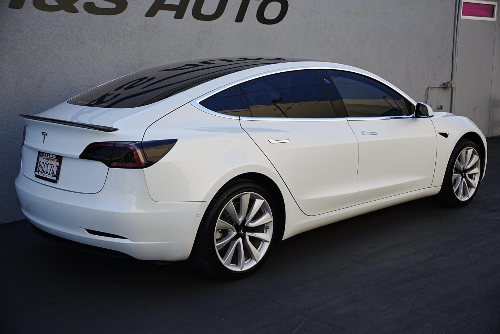 2018 Tesla Model 3 Long Range photo 4