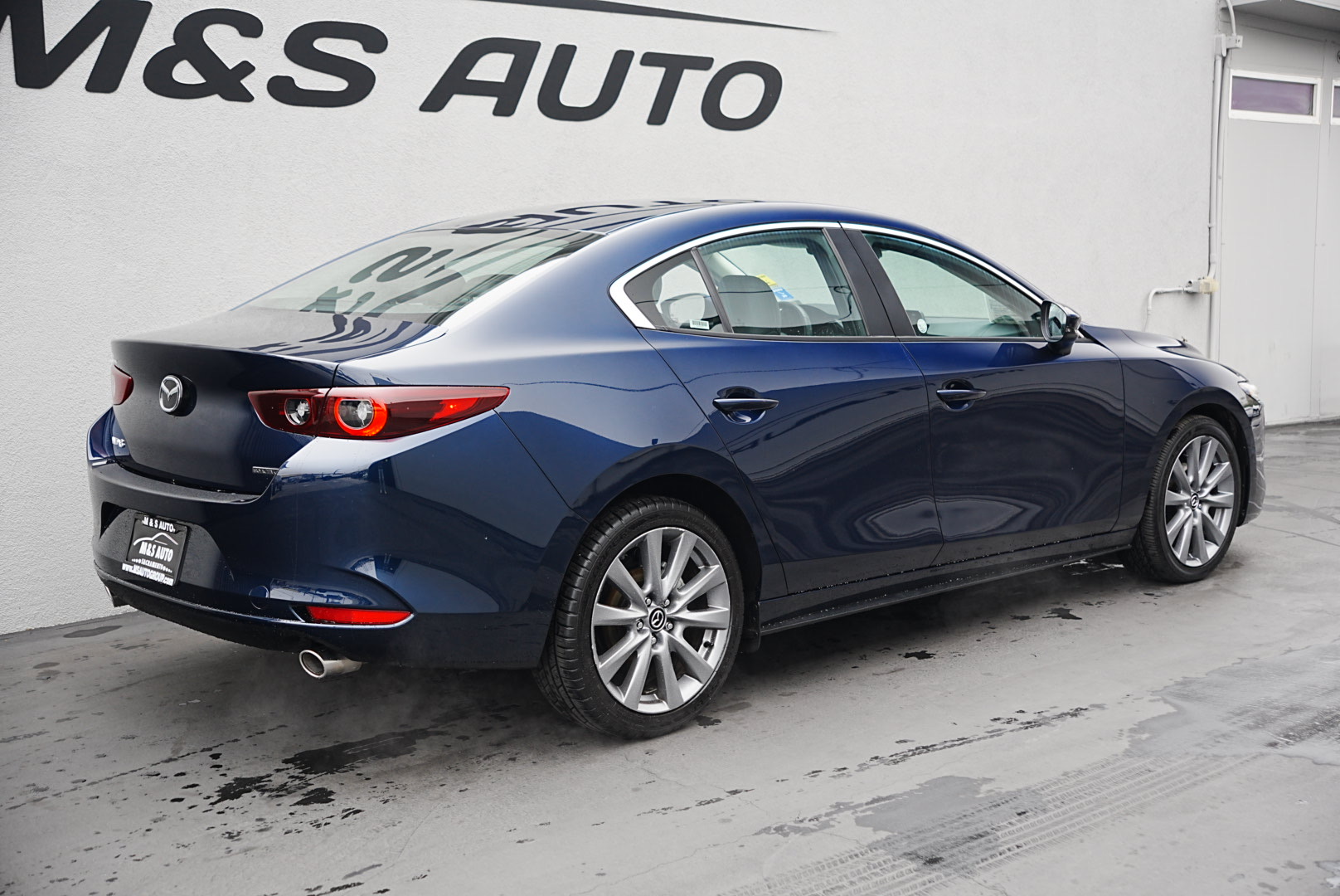 2025 Mazda Mazda3 Sedan 2.5 s Preferred photo 3