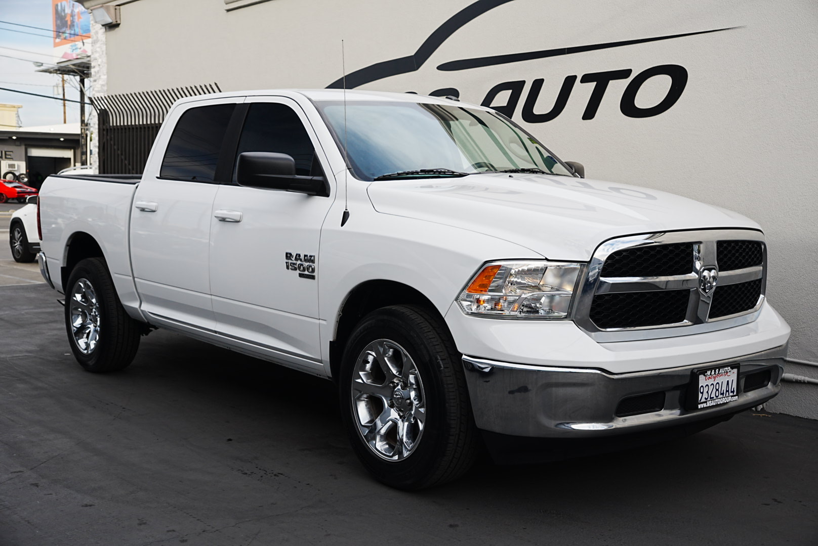2021 Ram 1500 Classic SLT photo 3