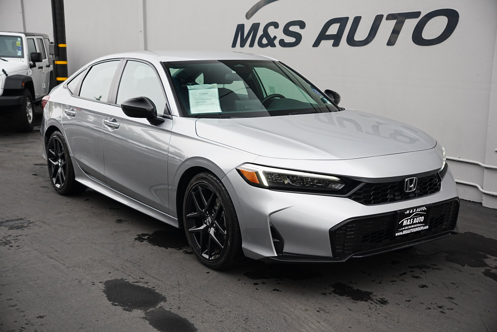 2025 Honda Civic Sport photo 3