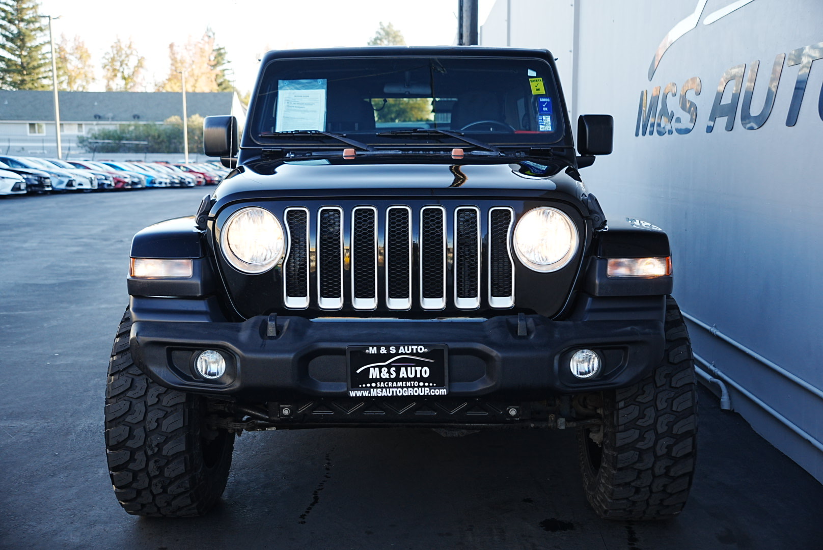 2020 Jeep Wrangler Unlimited Sahara photo 2
