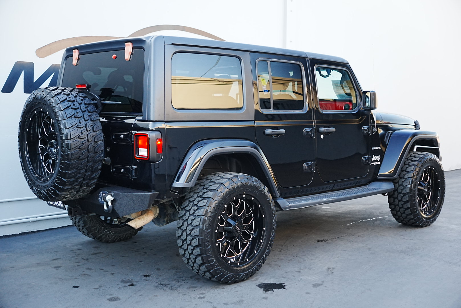 2020 Jeep Wrangler Unlimited Sahara photo 4