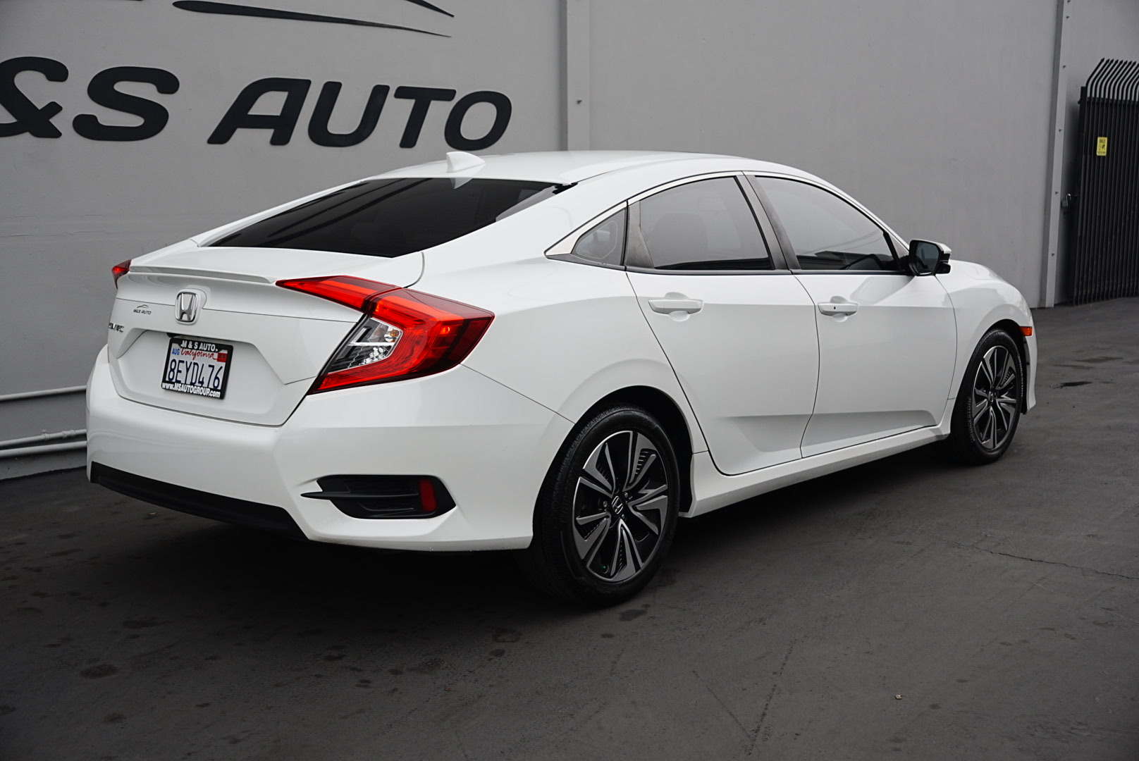 2018 Honda Civic EX-T photo 4