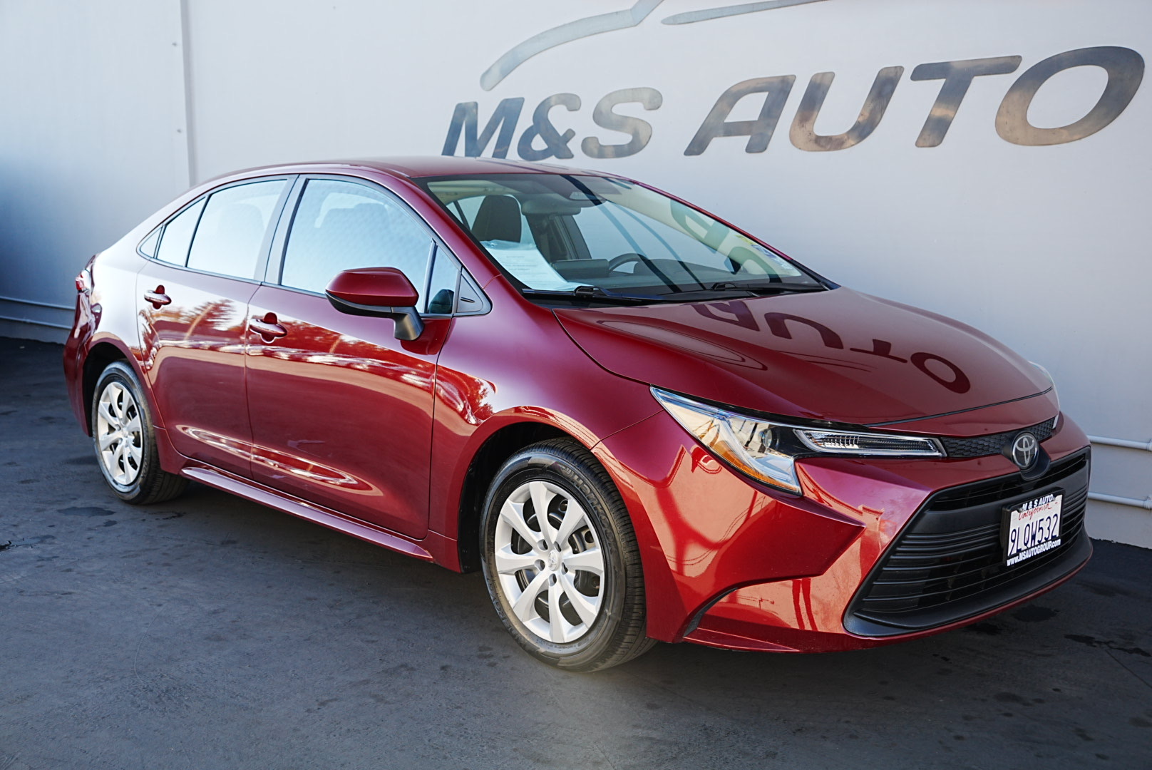 2024 Toyota Corolla LE photo 2