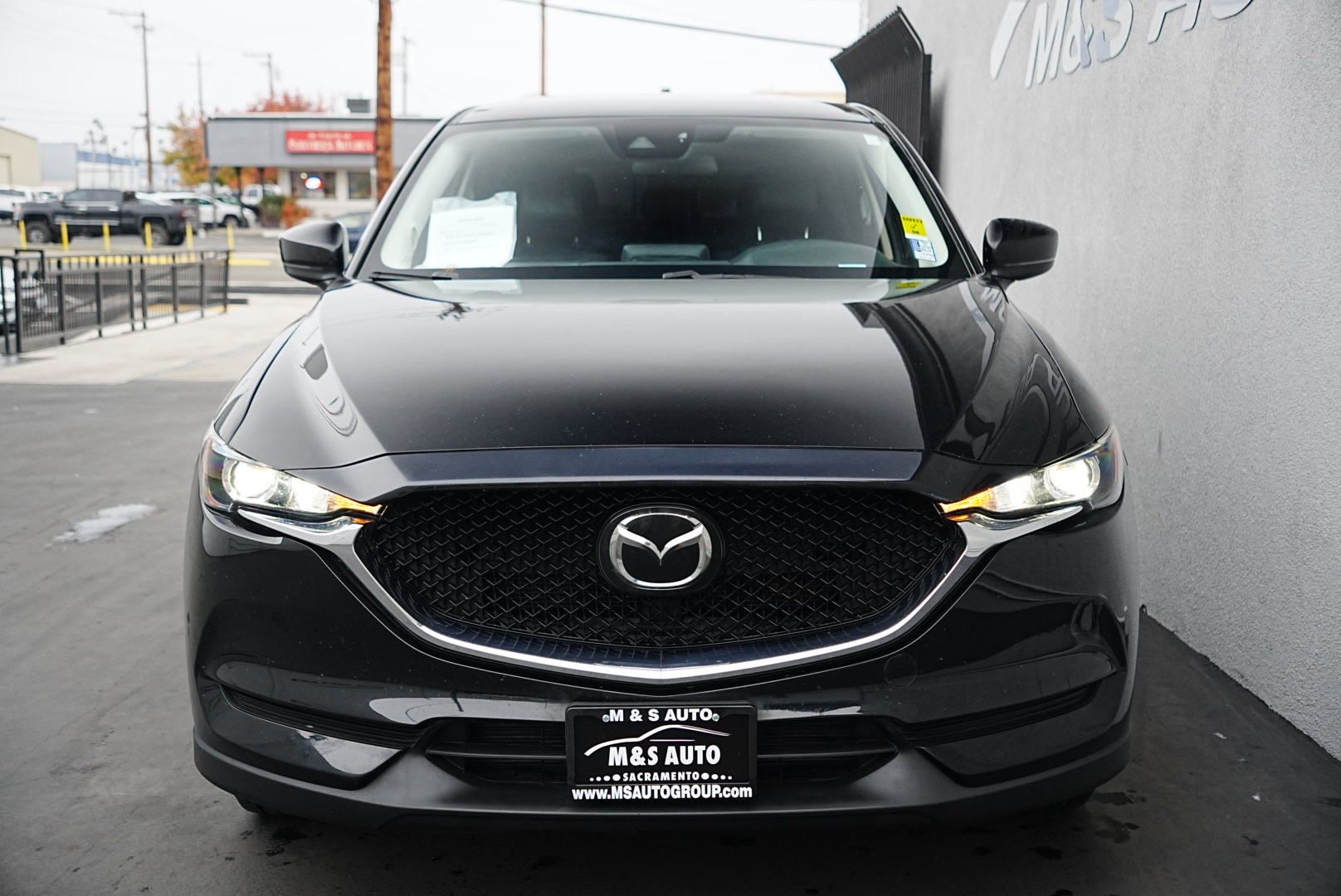 2019 Mazda CX-5 Touring photo 2