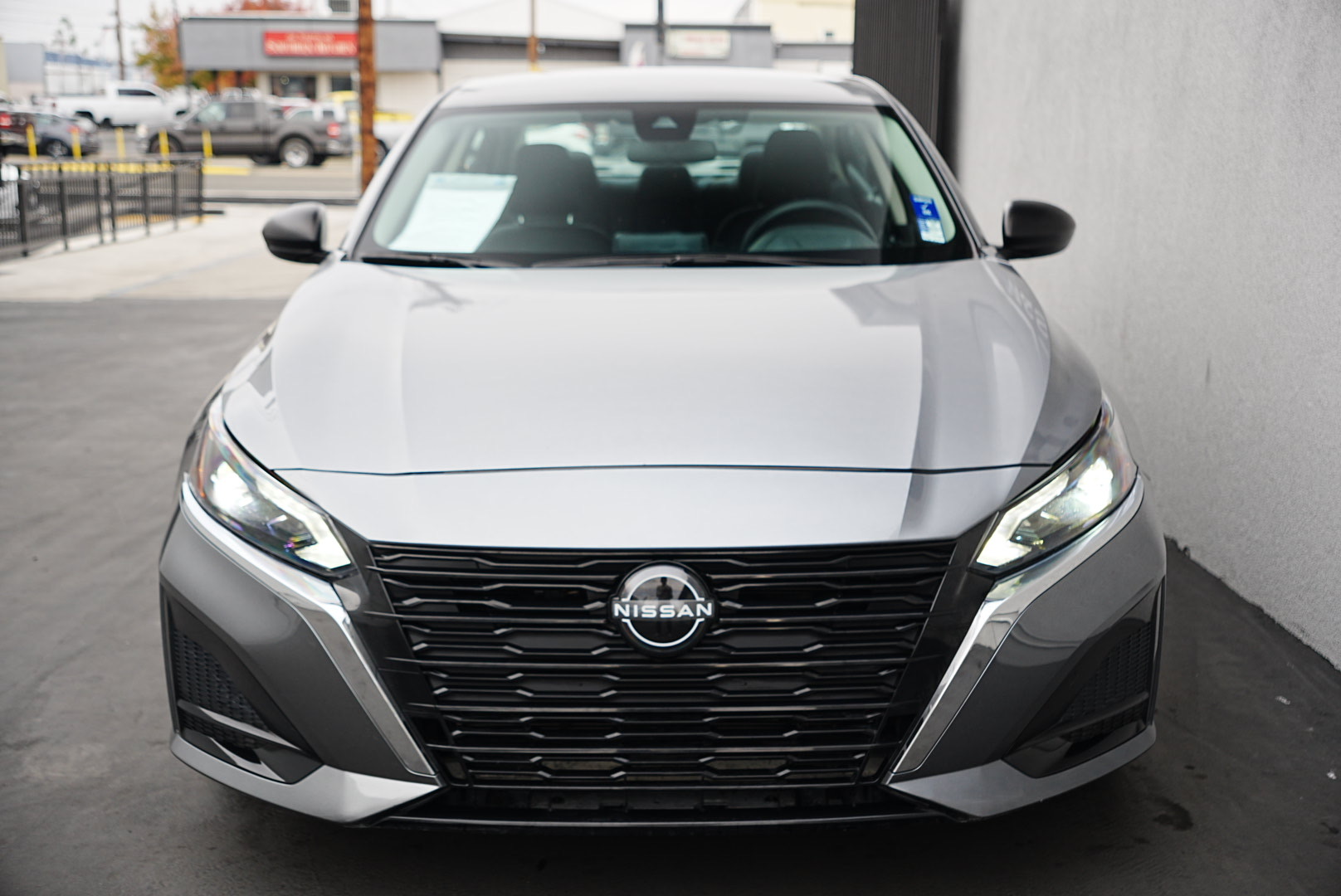 2024 Nissan Altima 2.5 SV photo 2