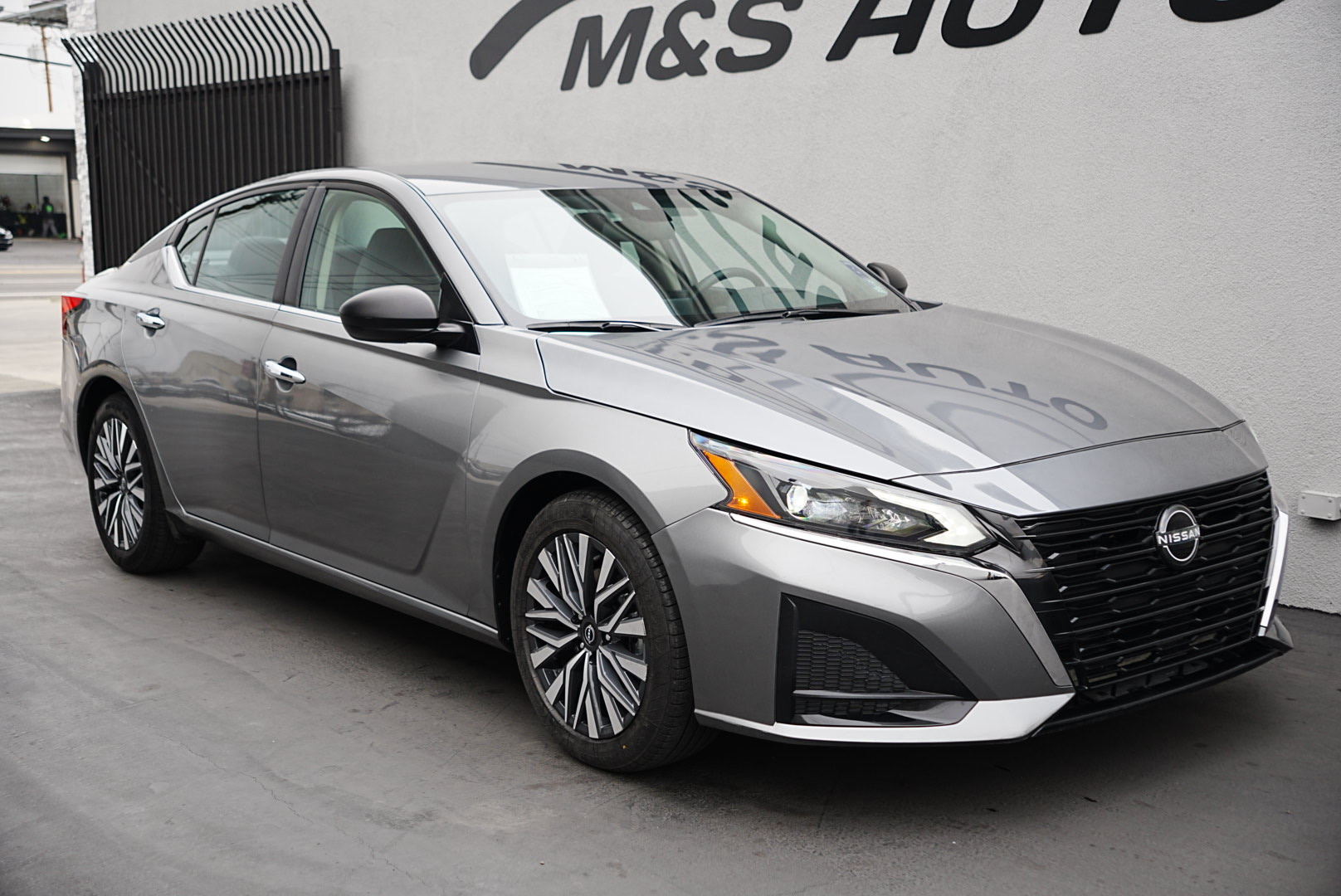 2024 Nissan Altima 2.5 SV photo 3