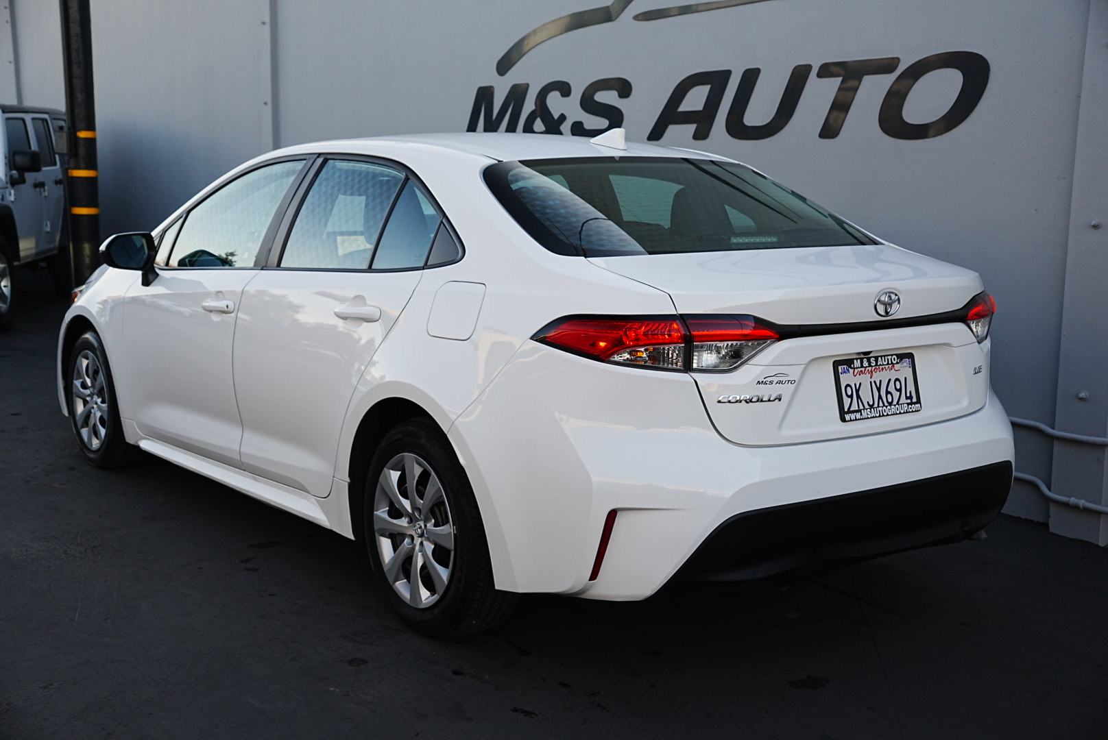 2024 Toyota Corolla LE photo 4