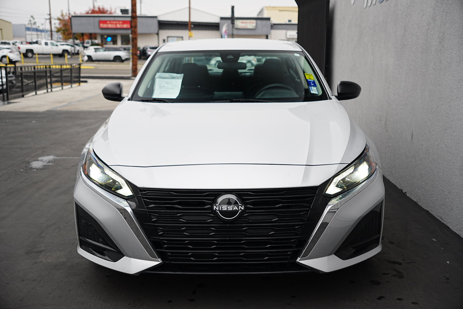 2024 Nissan Altima 2.5 SV photo 2