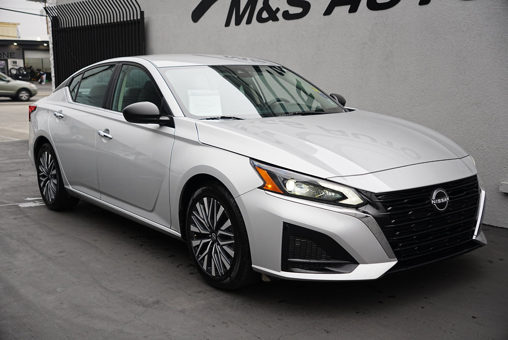 2024 Nissan Altima 2.5 SV photo 3