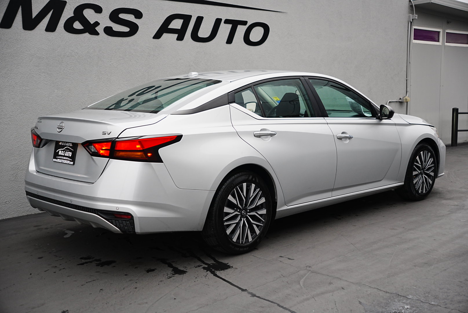 2024 Nissan Altima 2.5 SV photo 4