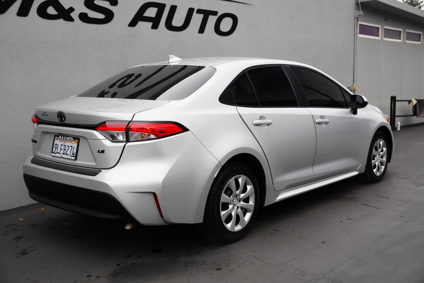 2024 Toyota Corolla LE photo 3