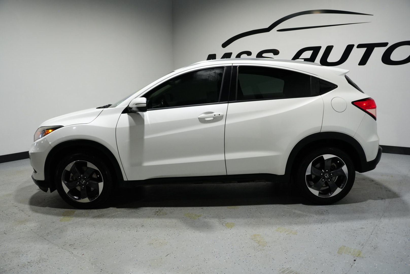 2018 Honda HR-V EX-L - Photo 4