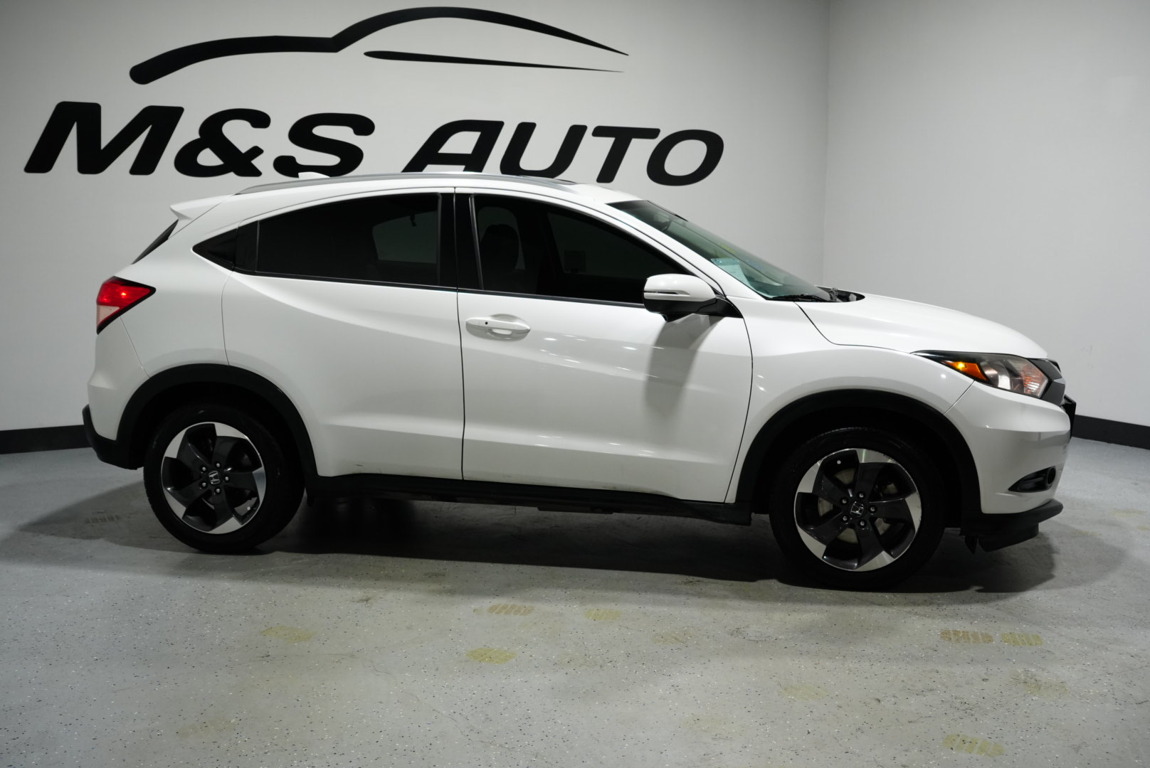 2018 Honda HR-V EX-L - Photo 6