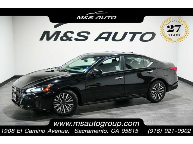 Super Black 2023 Nissan Altima 2.5 SV FWD Sedan Front-Wheel Drive Automatic