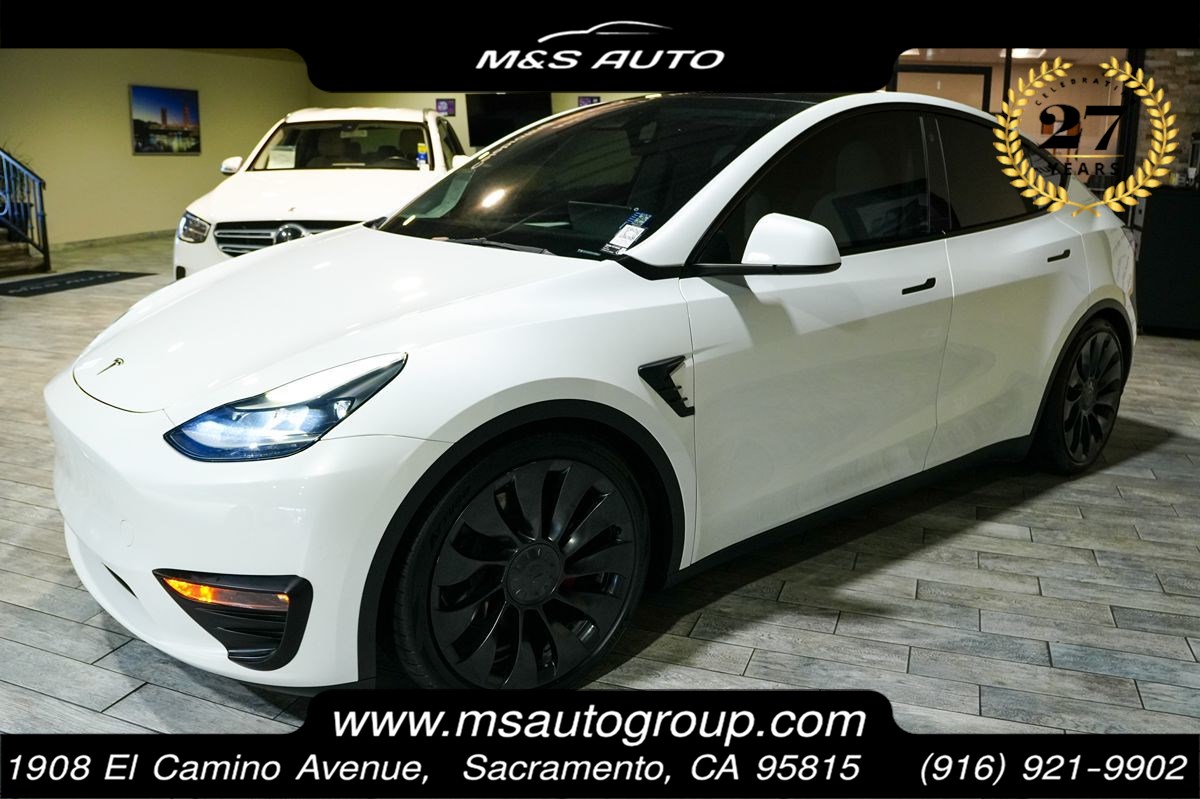 2023 Tesla Model Y Performance Dual Motor All-Wheel Drive's photo