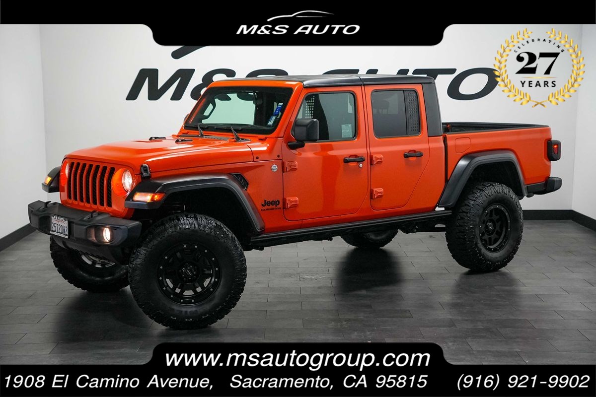2020 Jeep Gladiator Sport S's photo