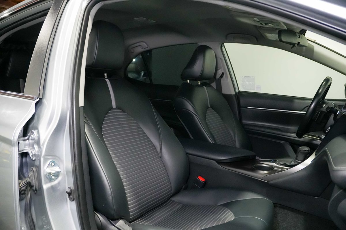 2022 Toyota Camry SE - Photo 22