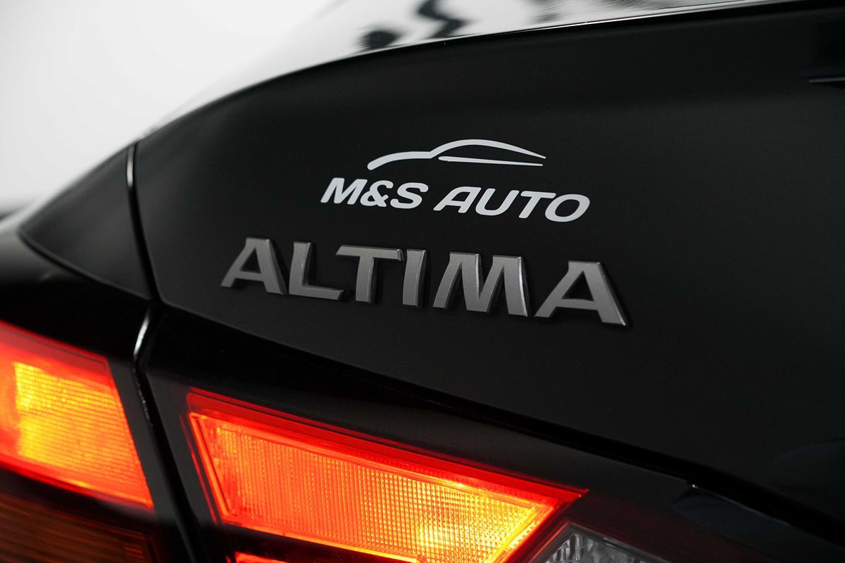 2025 Nissan Altima SV - Photo 11