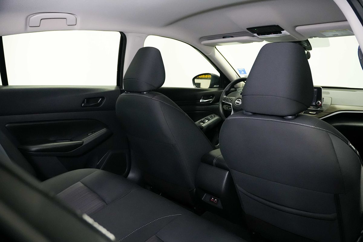 2025 Nissan Altima SV - Photo 22