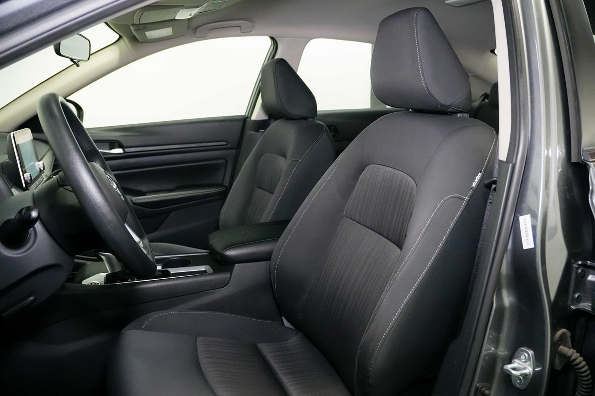 2025 Nissan Altima SV - Photo 12