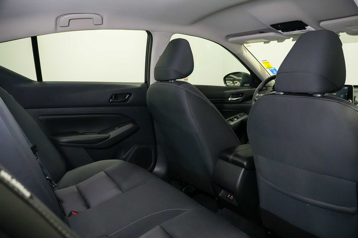 2025 Nissan Altima SV - Photo 22