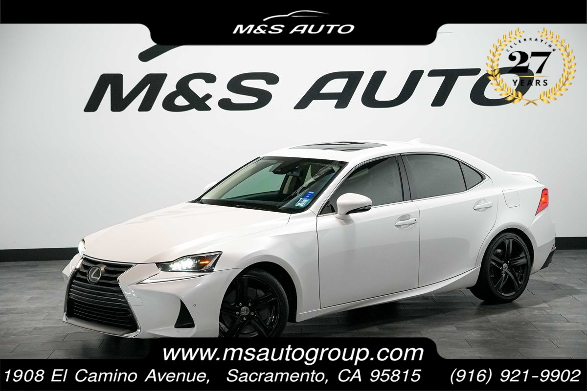 2017 Lexus IS 350 200t's photo