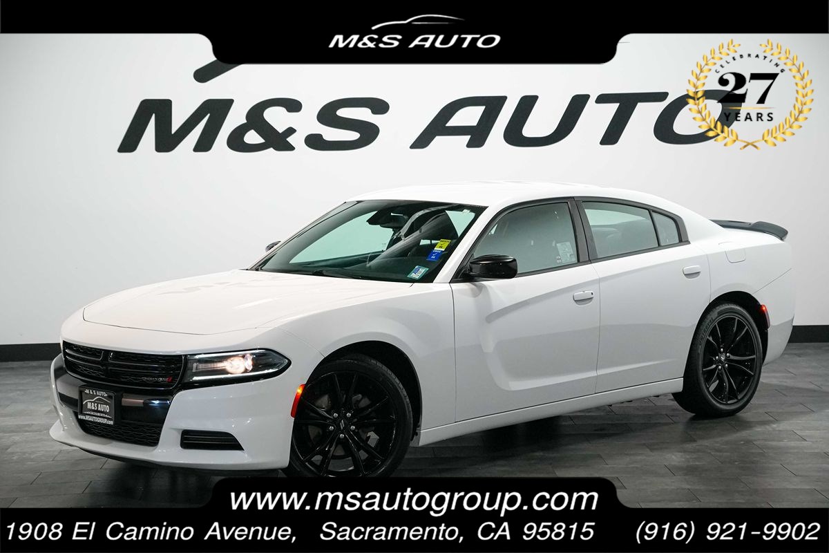 2017 Dodge Charger SE's photo