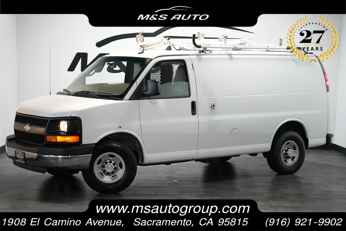 2014 Chevrolet Express 2500 Work Van HD's photo