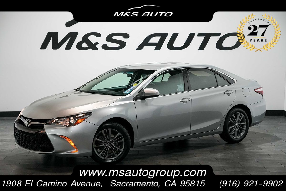 Celestial Silver Metallic 2017 Toyota Camry Sedan Front-Wheel Drive Automatic