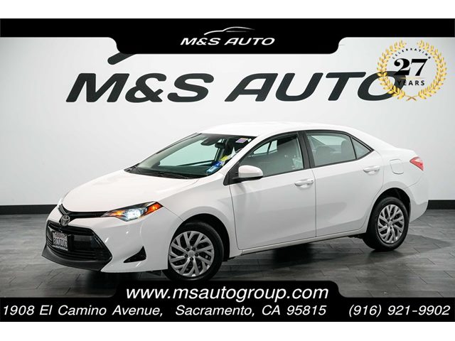 Super White 2018 Toyota Corolla Sedan Front-Wheel Drive Automatic